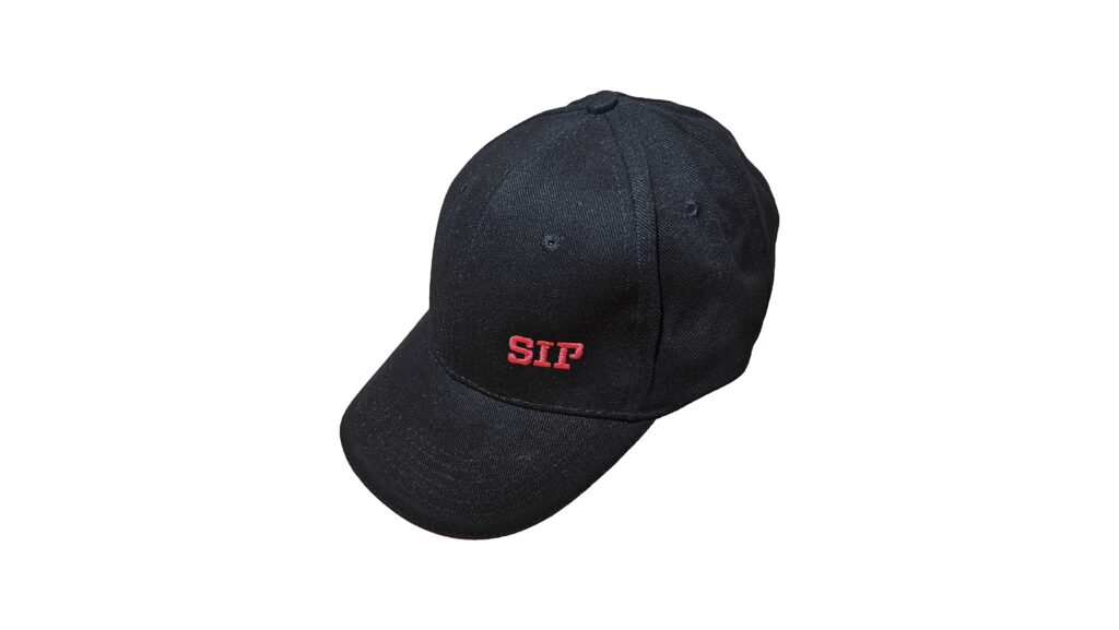 Caps m/SIP logo
